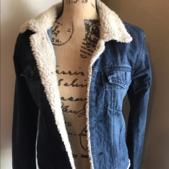 lei Jackets & Blazers - Size Small Jean jacket